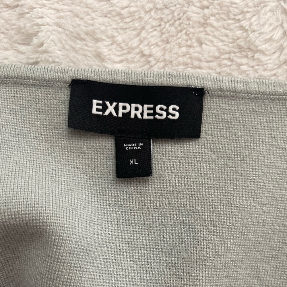 Express XL gray camisole/top - Picture 3 of 4